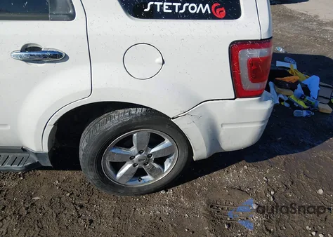 2009 Ford Escape Xlt z USA, uszkodzony, nr VIN 1FMCU93779KB56077